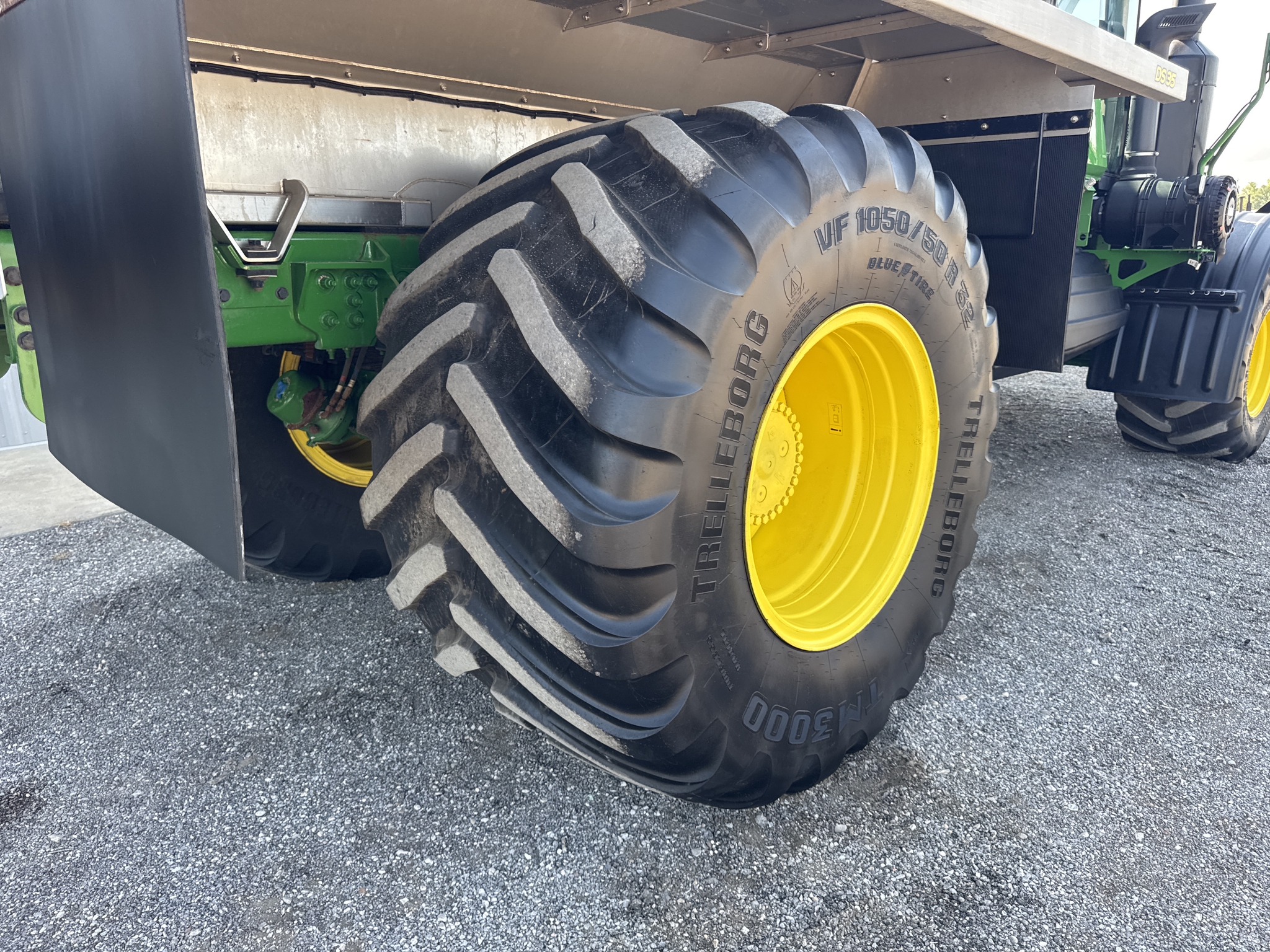 2024 John Deere 800R Image 33