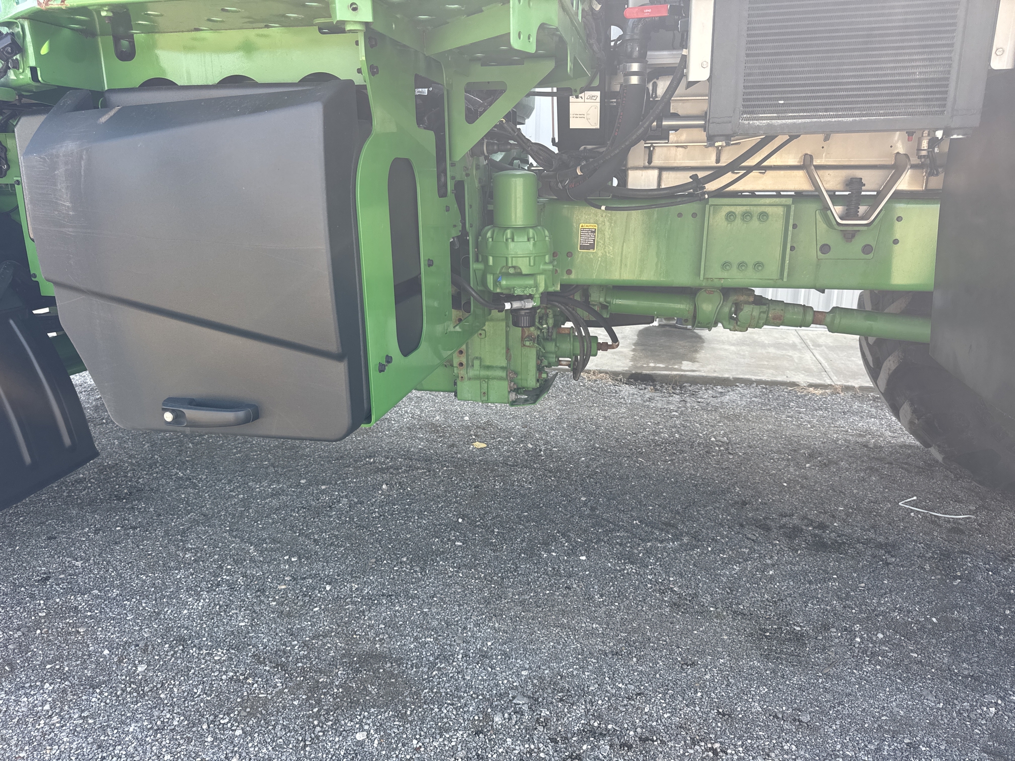 2024 John Deere 800R Image 24