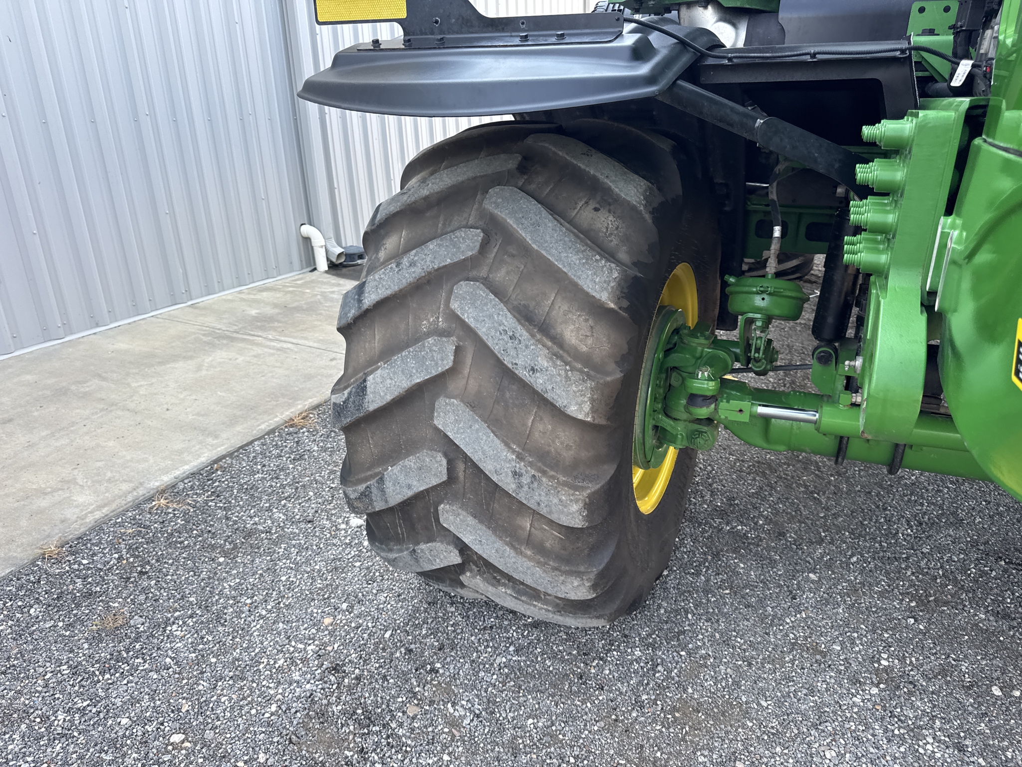 2024 John Deere 800R Image 28