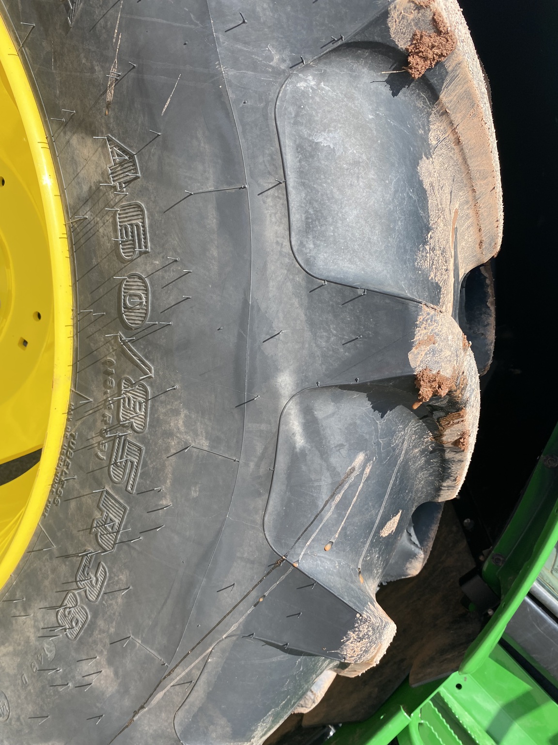 2023 John Deere 6110M Image 14