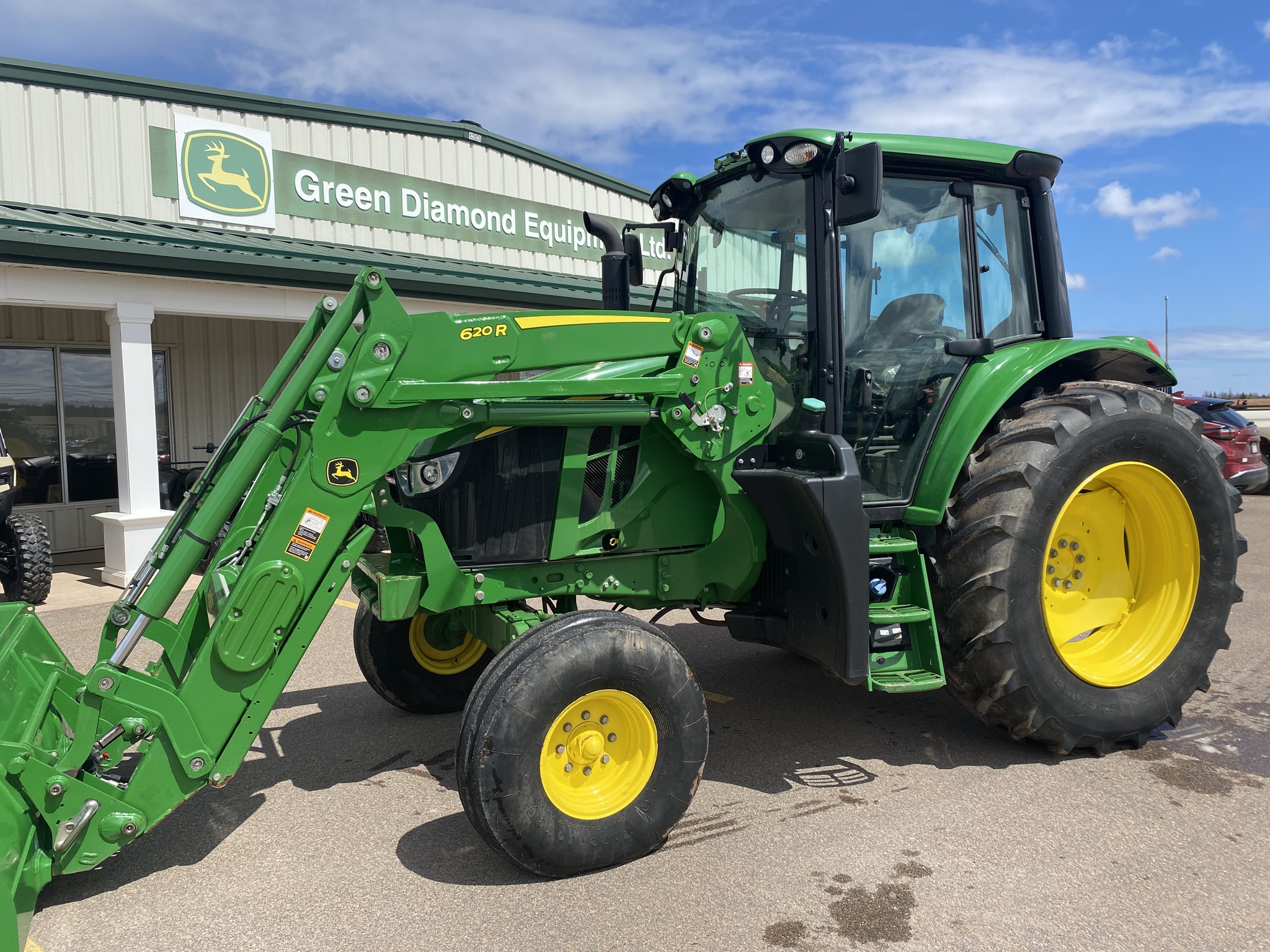 2023 John Deere 6110M Image 2