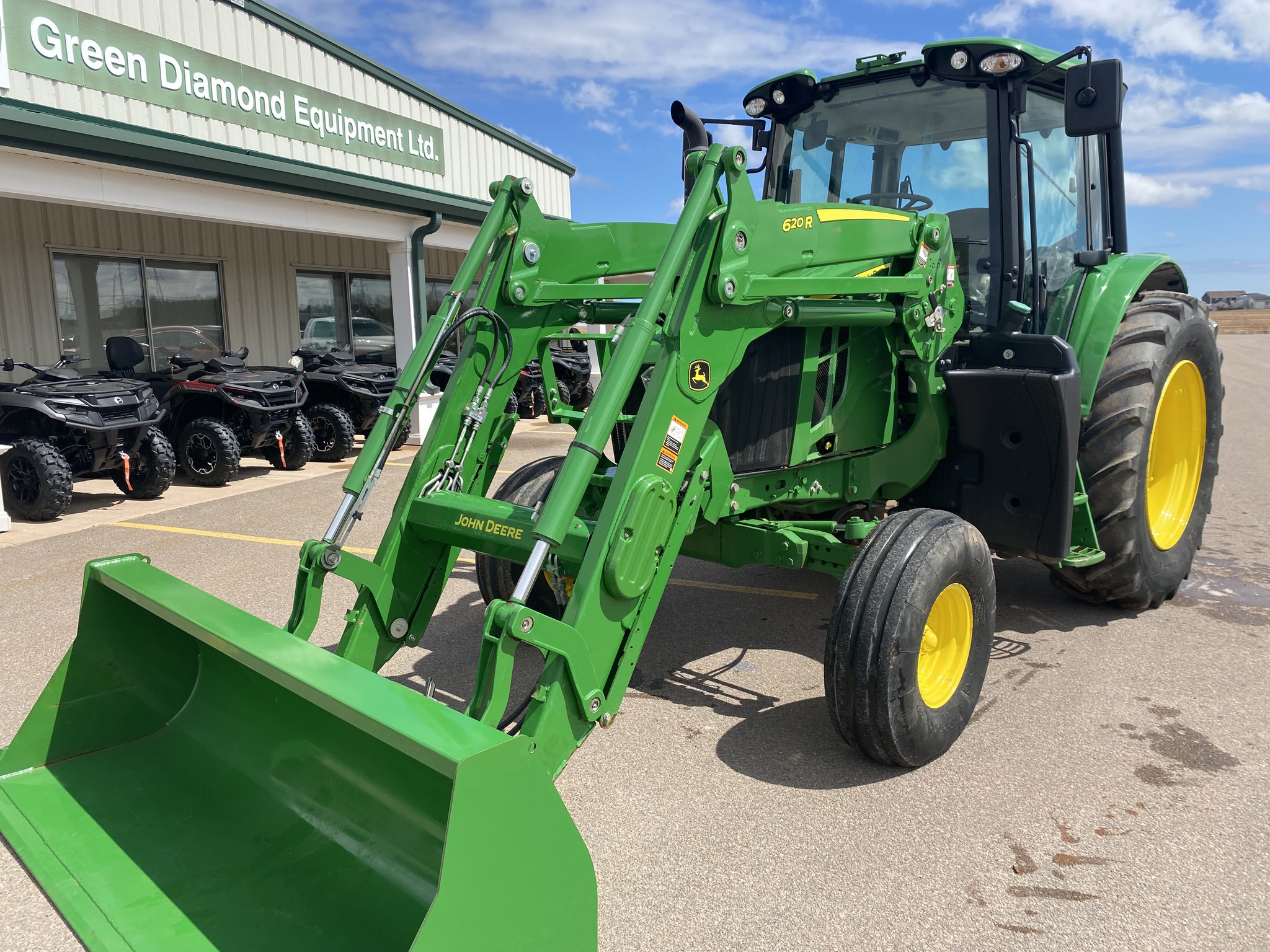 2023 John Deere 6110M Image 1