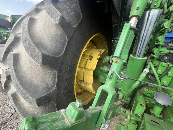 Used 2021 John Deere 6215R Row Crop Tractors at Horizon Ag & Turf in Westlock, AB - Photo9