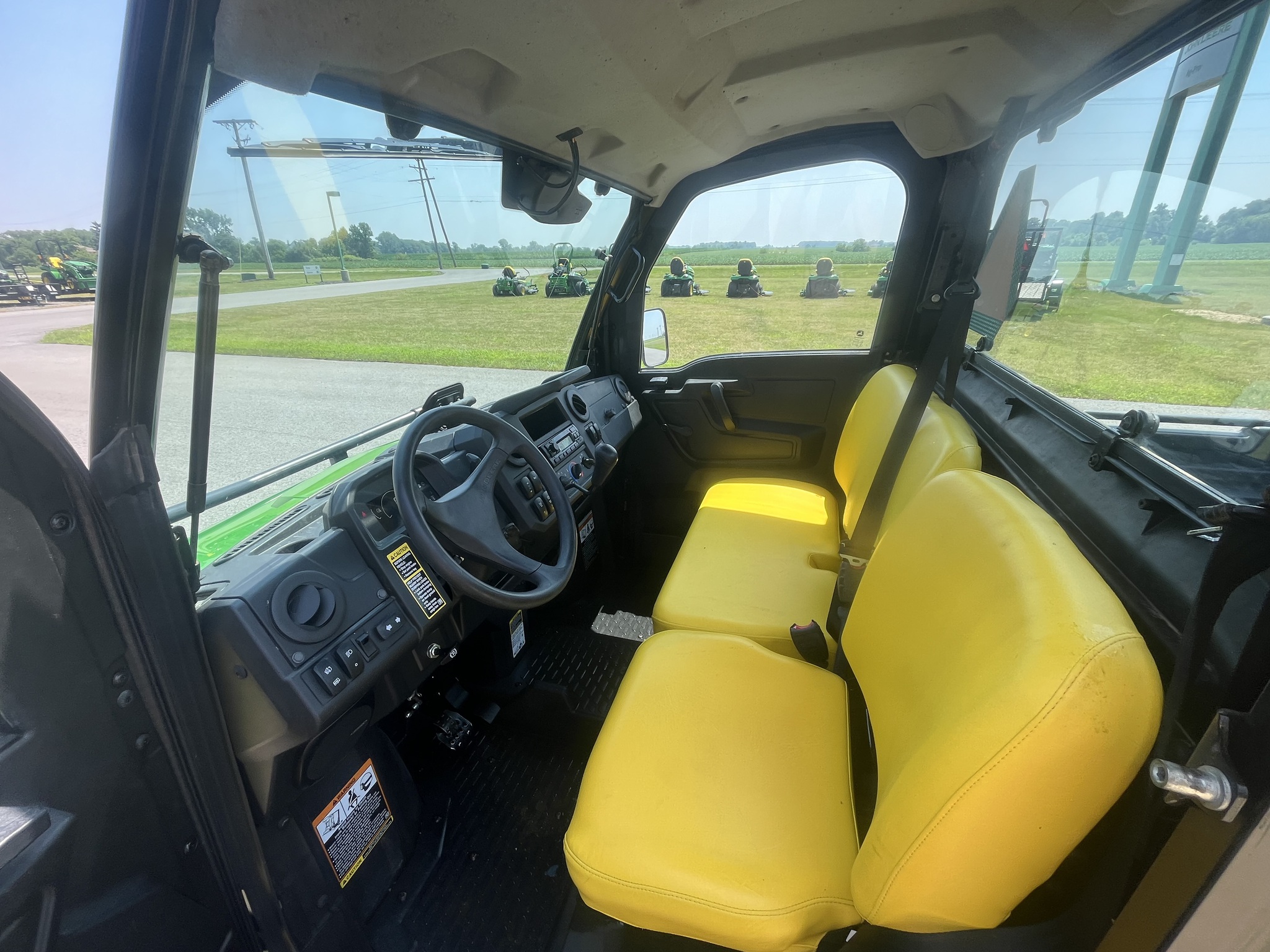 2020 John Deere XUV 835M Image 7