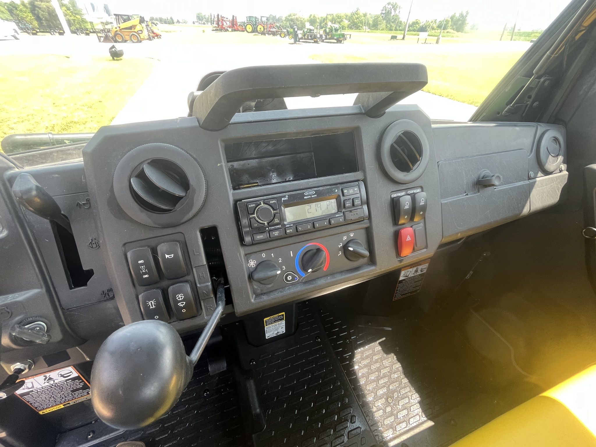 2020 John Deere XUV 835M Image 9