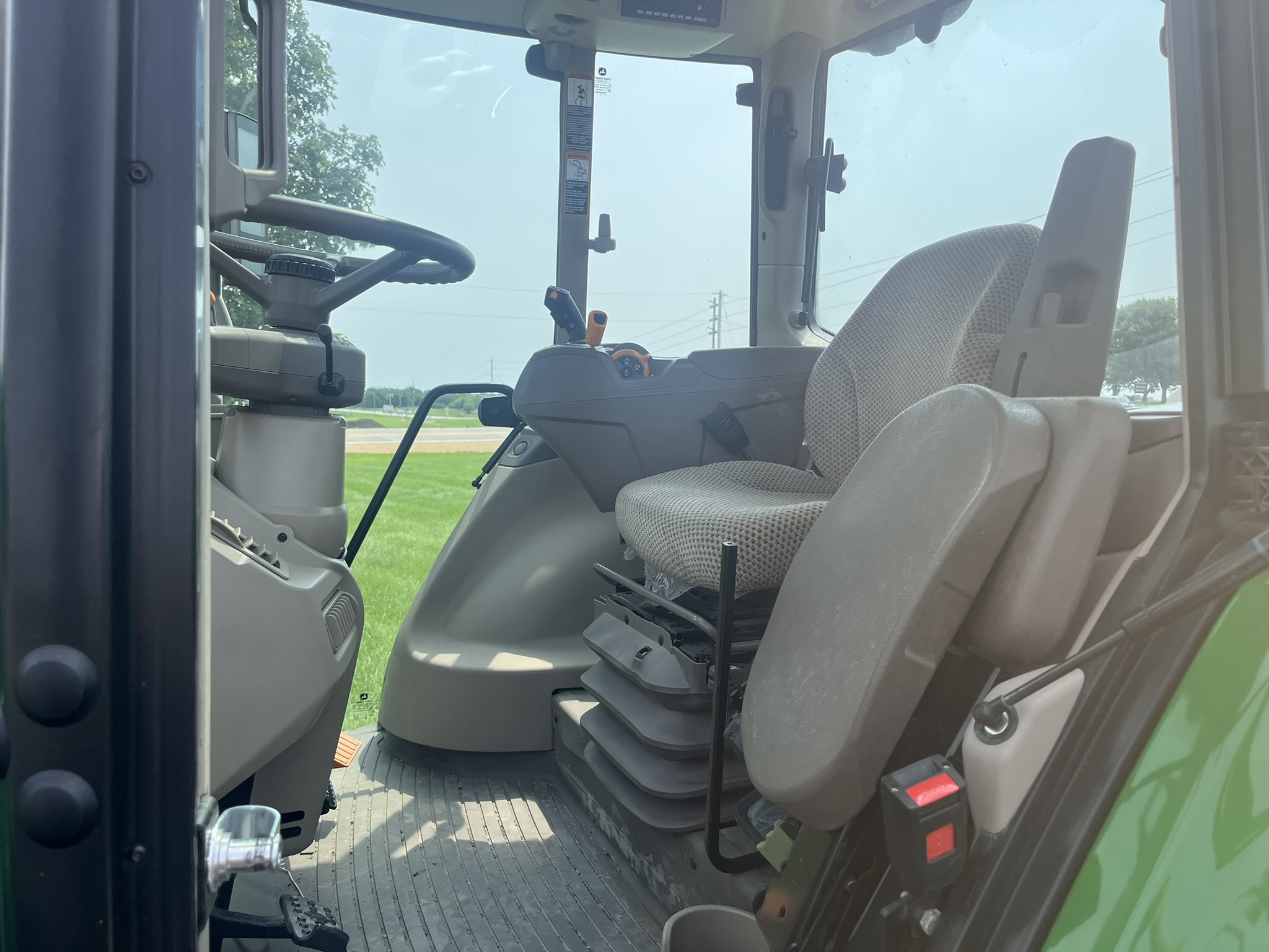 2024 John Deere 6120M Image 14