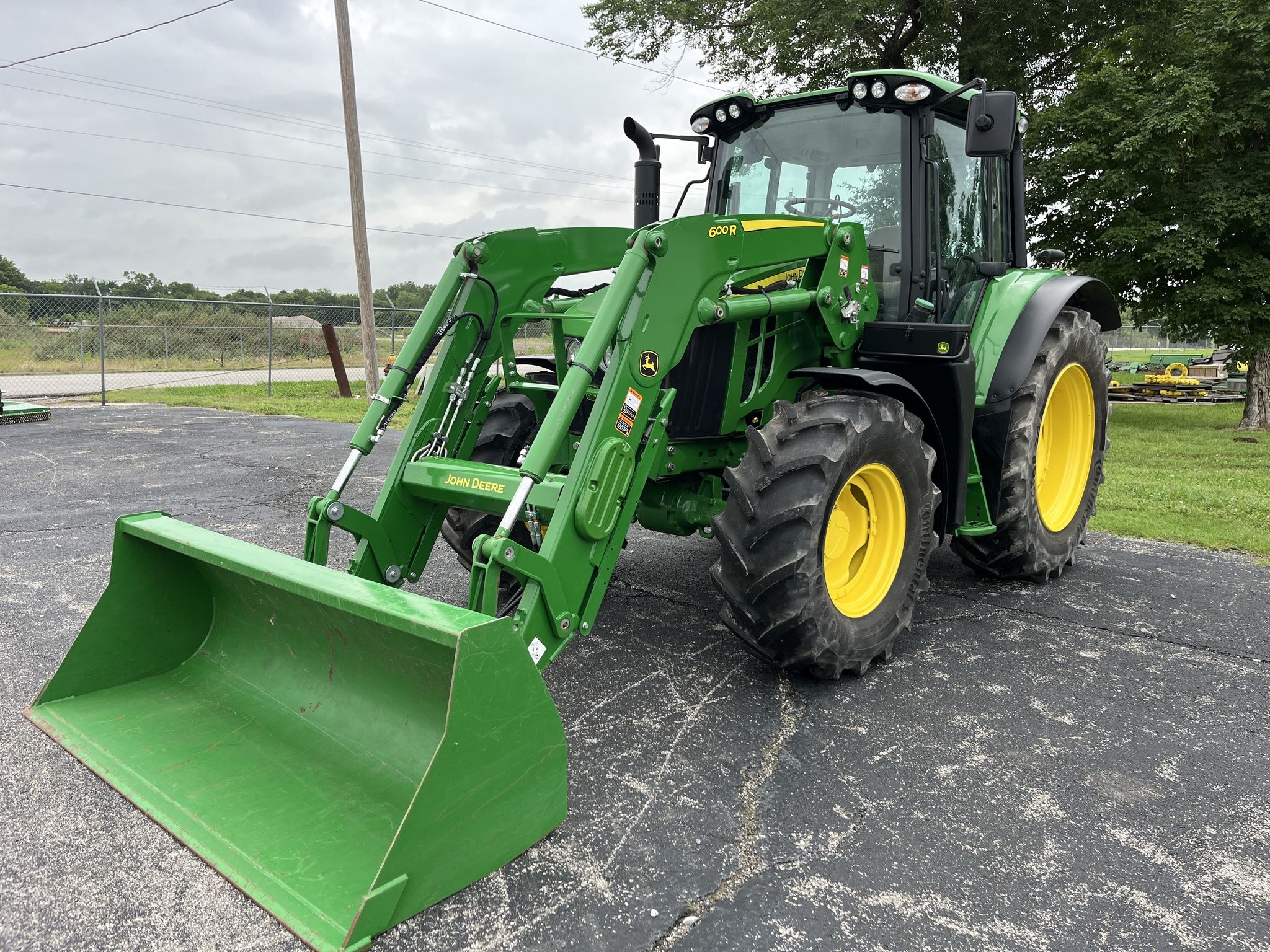 2024 John Deere 6120M Image 1