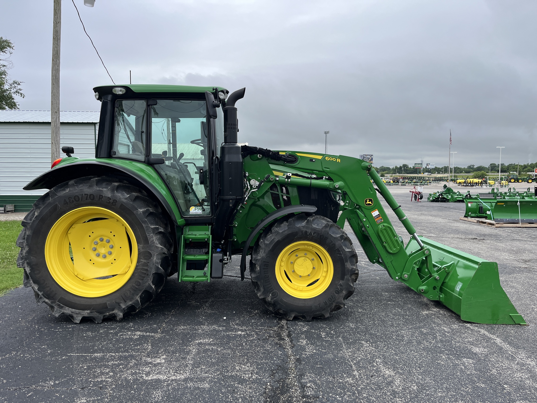 2024 John Deere 6120M Image 5
