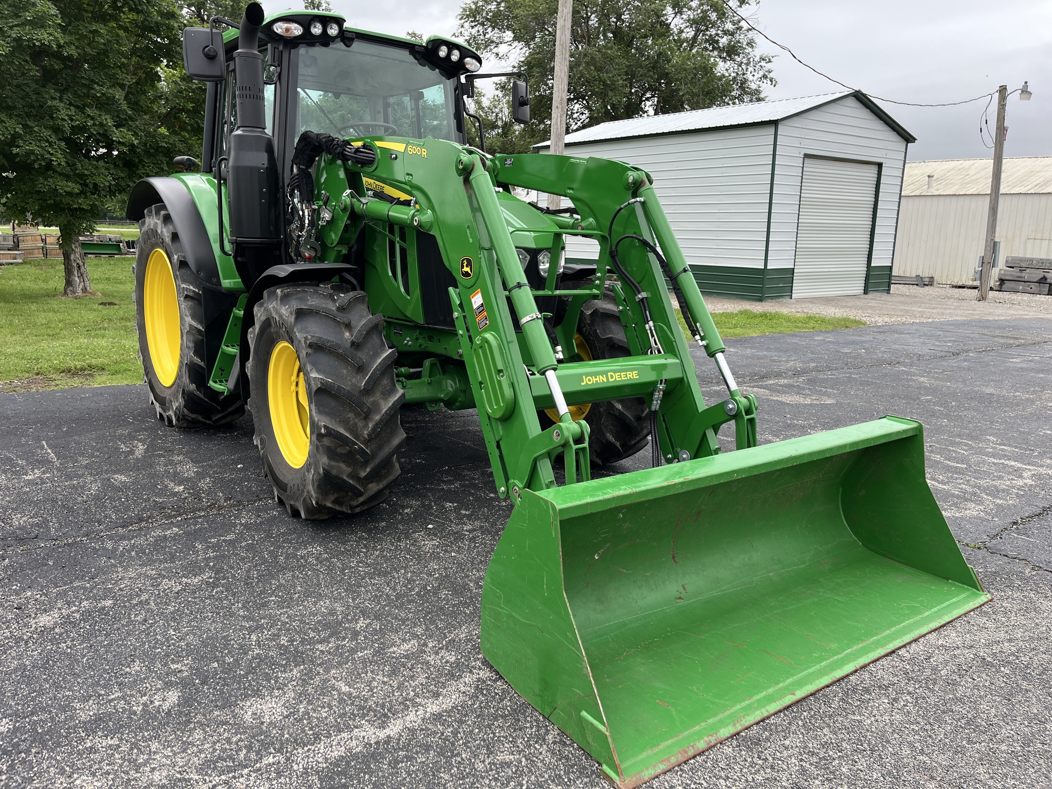 2024 John Deere 6120M Image 7