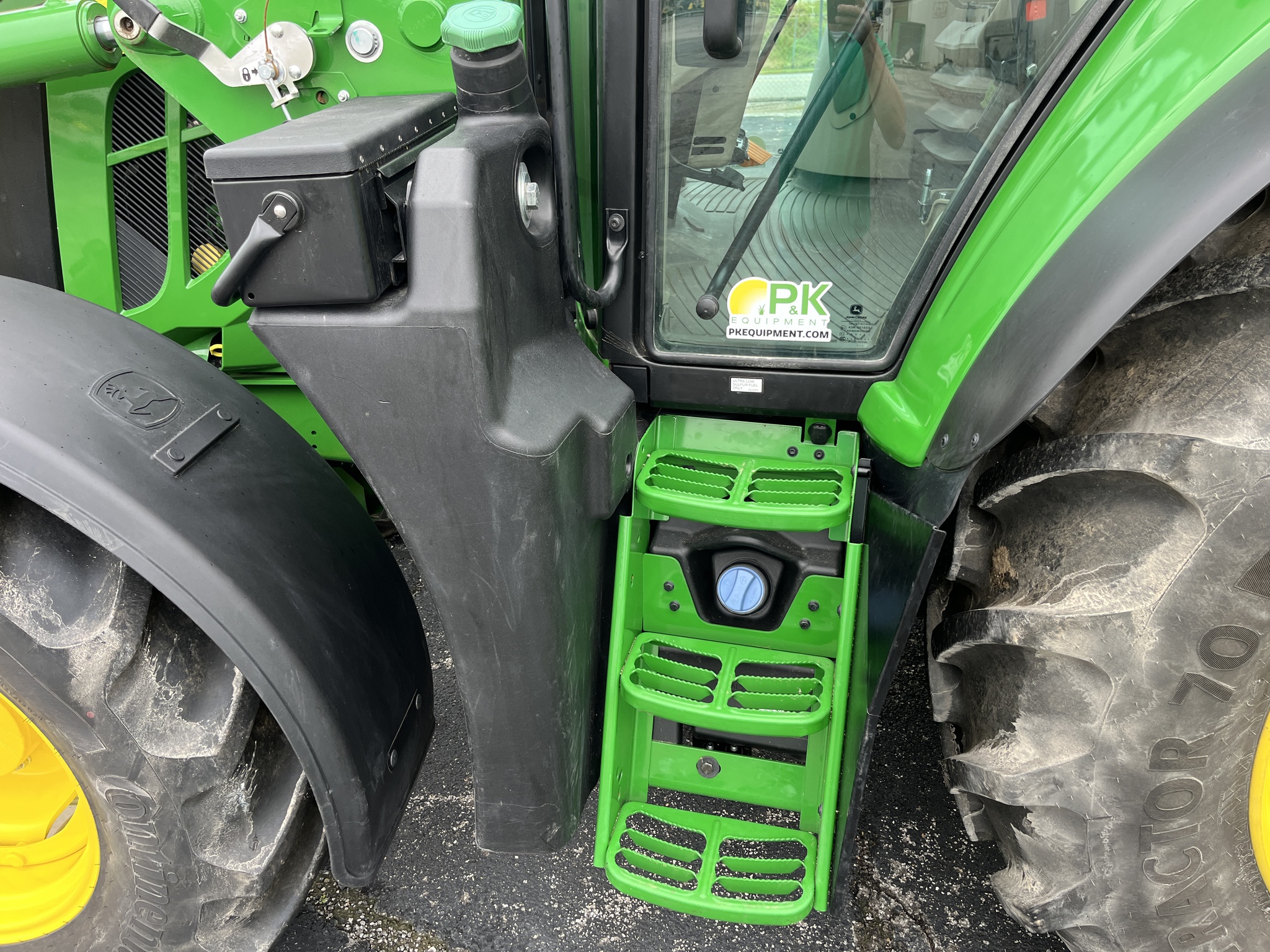 2024 John Deere 6120M Image 14