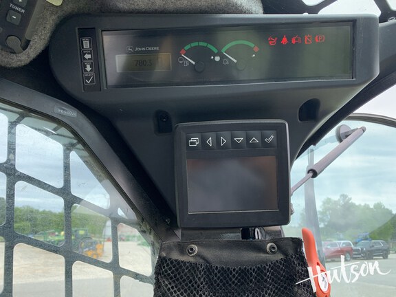 Photo of 2023 John Deere 331G