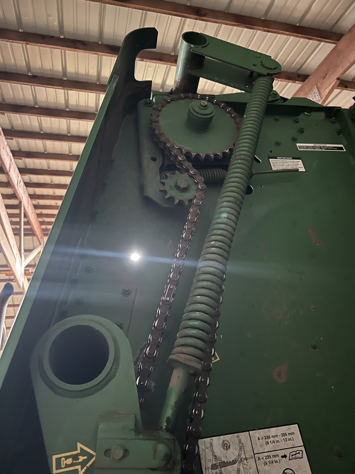 2018 John Deere 560M Image 6