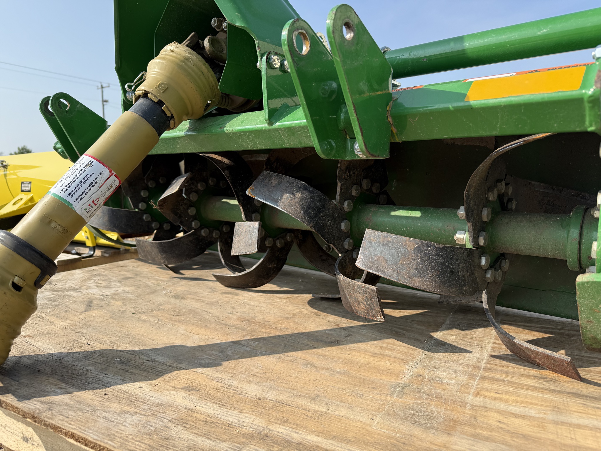 2019 John Deere 647 Image 3
