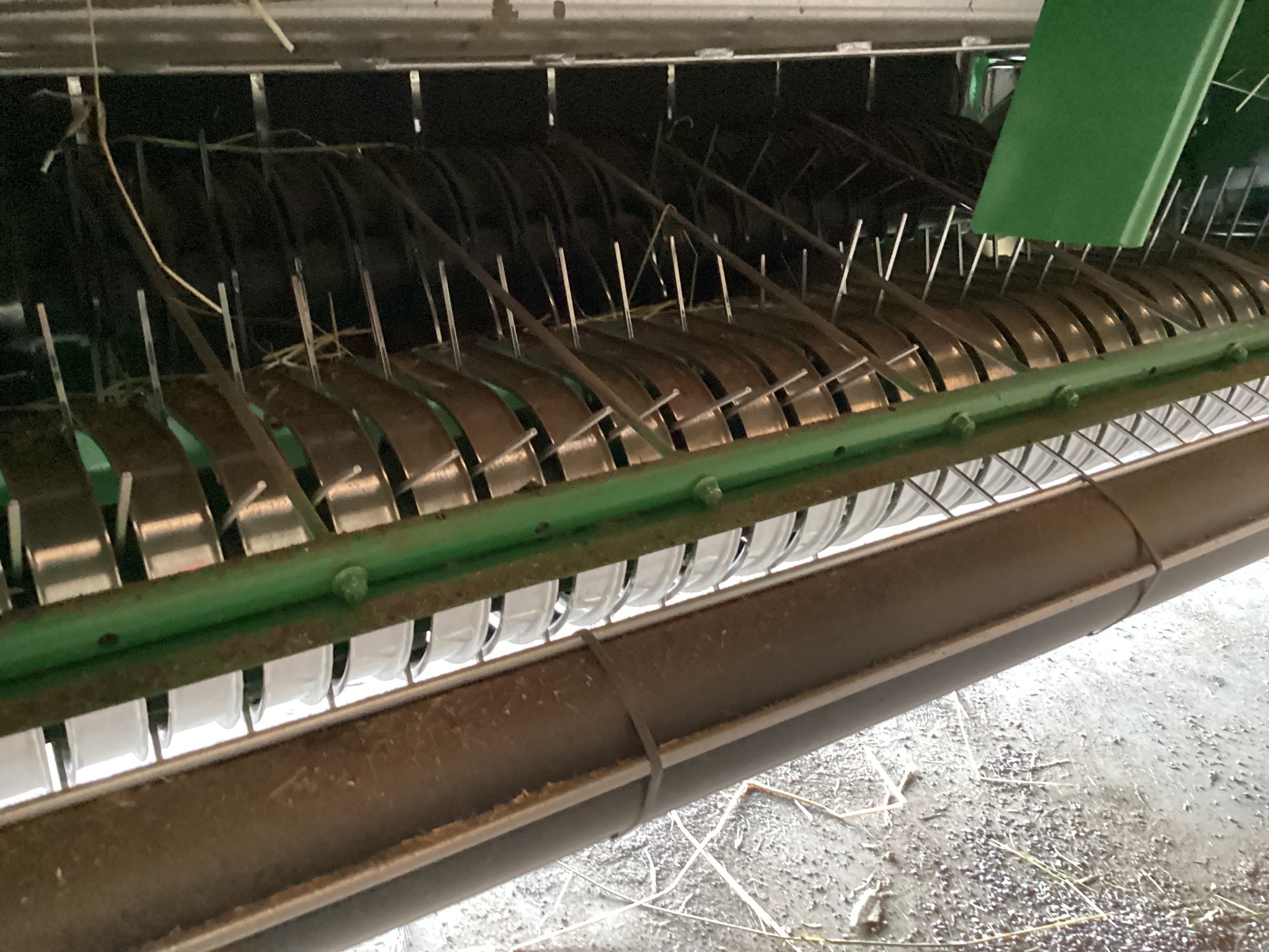 2020 John Deere 560M Image 7