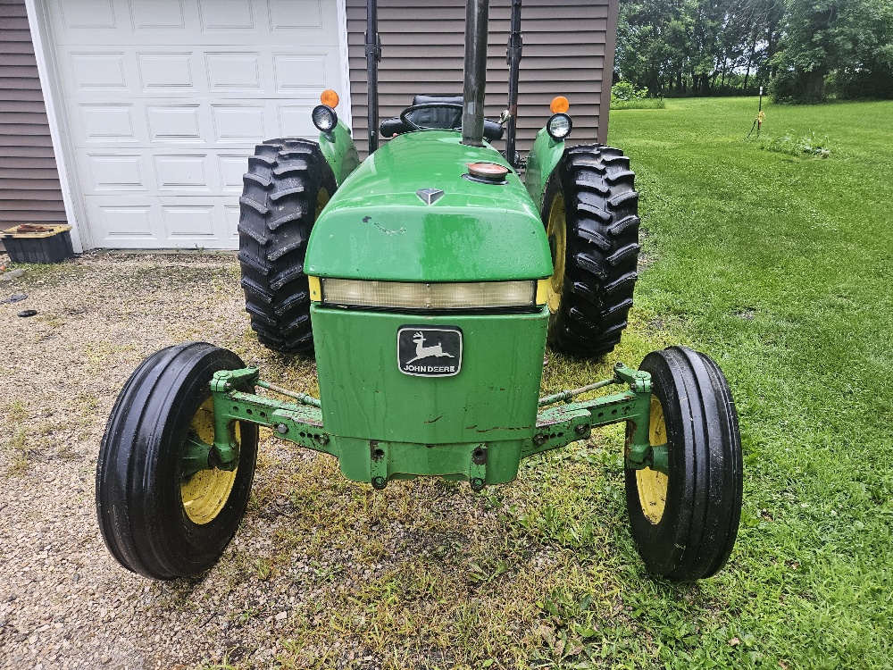 1992 John Deere 2155 Image 9