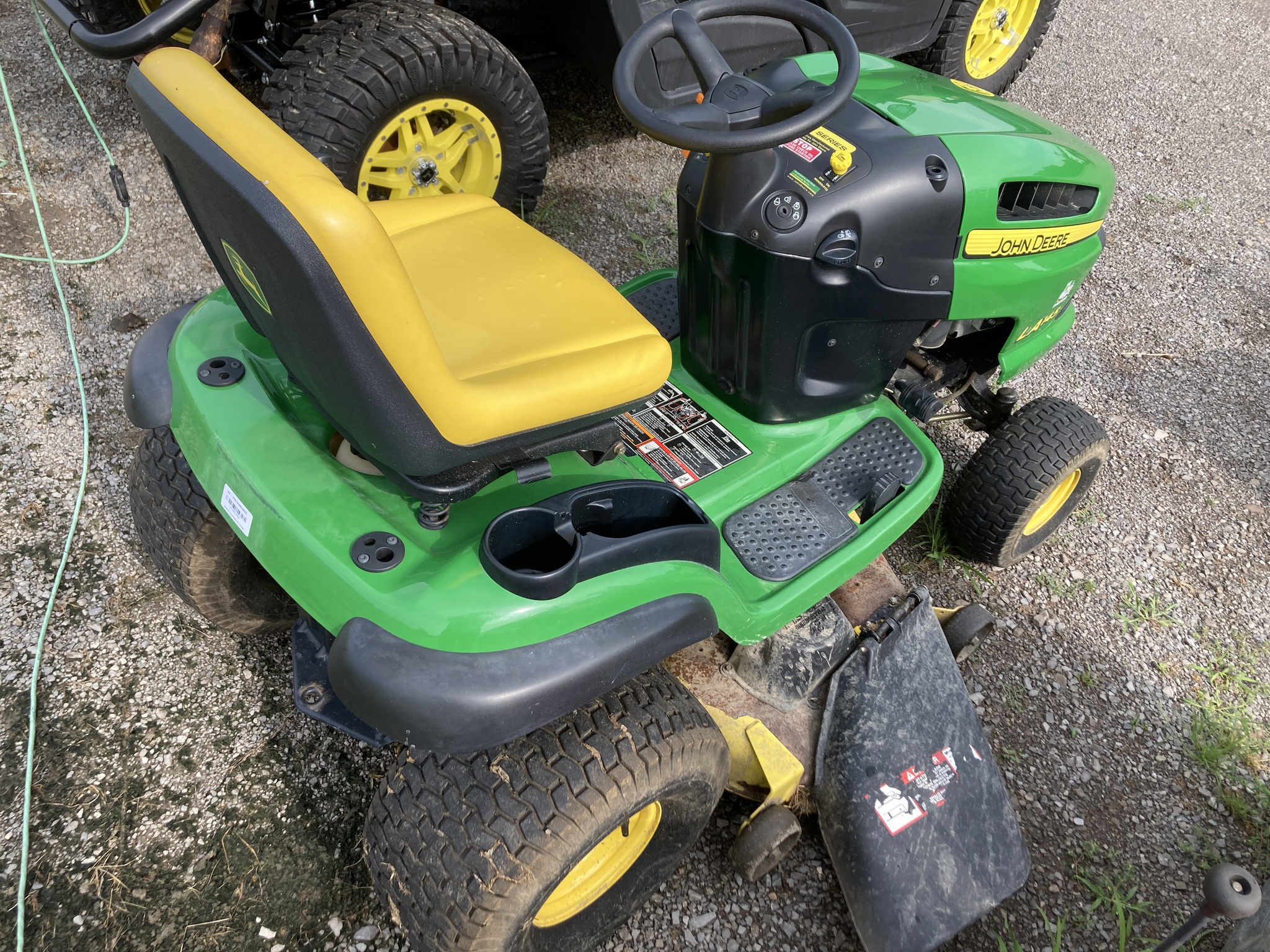2010 John Deere LA145 Image 11