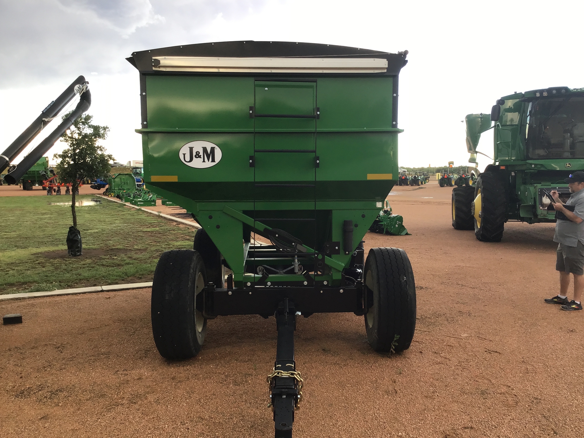 2023 J&M 385SD Image 6