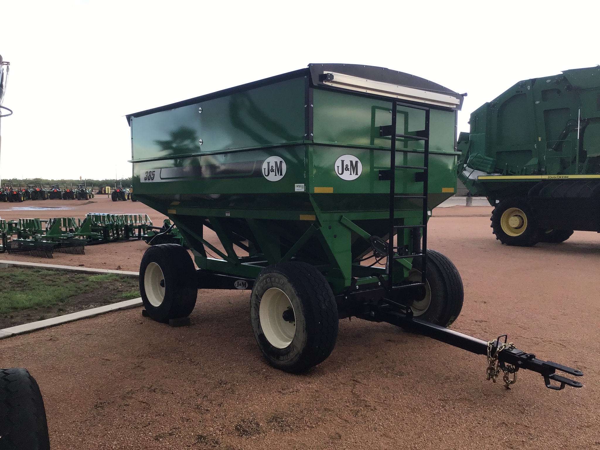 2023 J&M 385SD Image 2