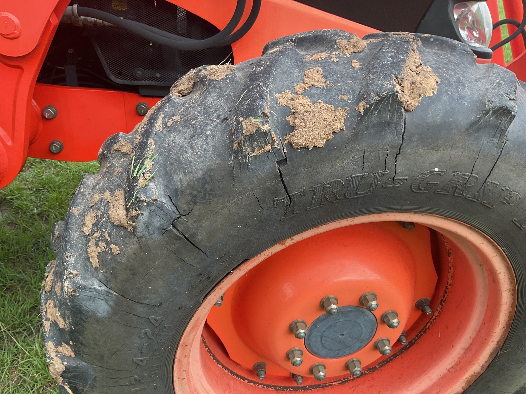 2010 Kubota M110 Image 20