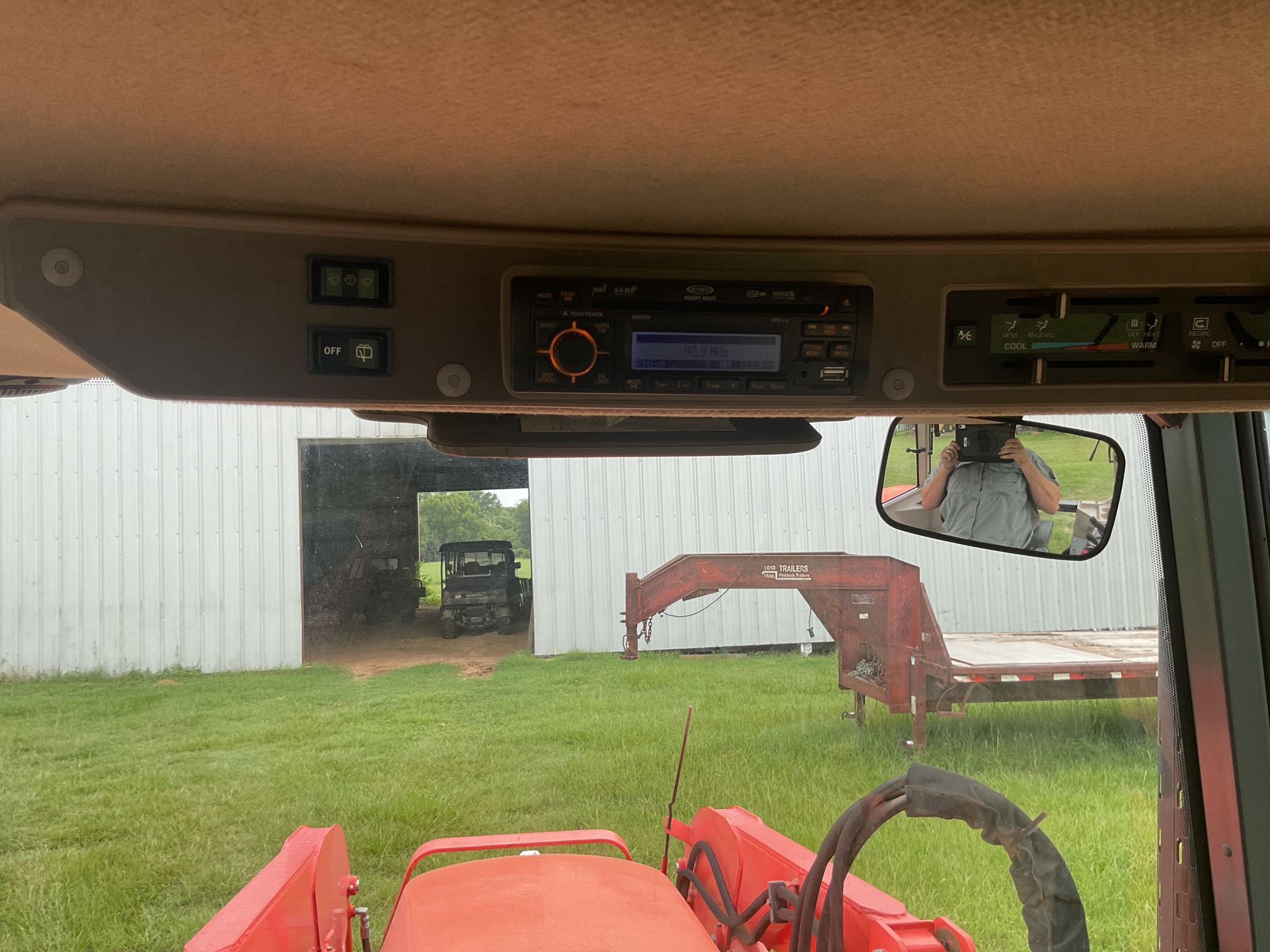 2010 Kubota M110 Image 10