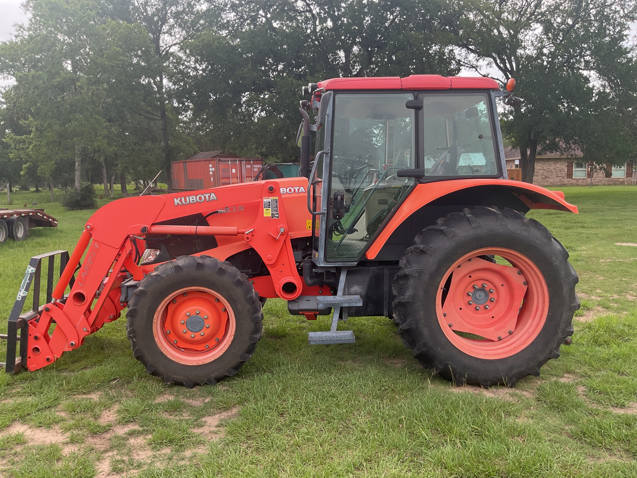 2010 Kubota M110 Image 1