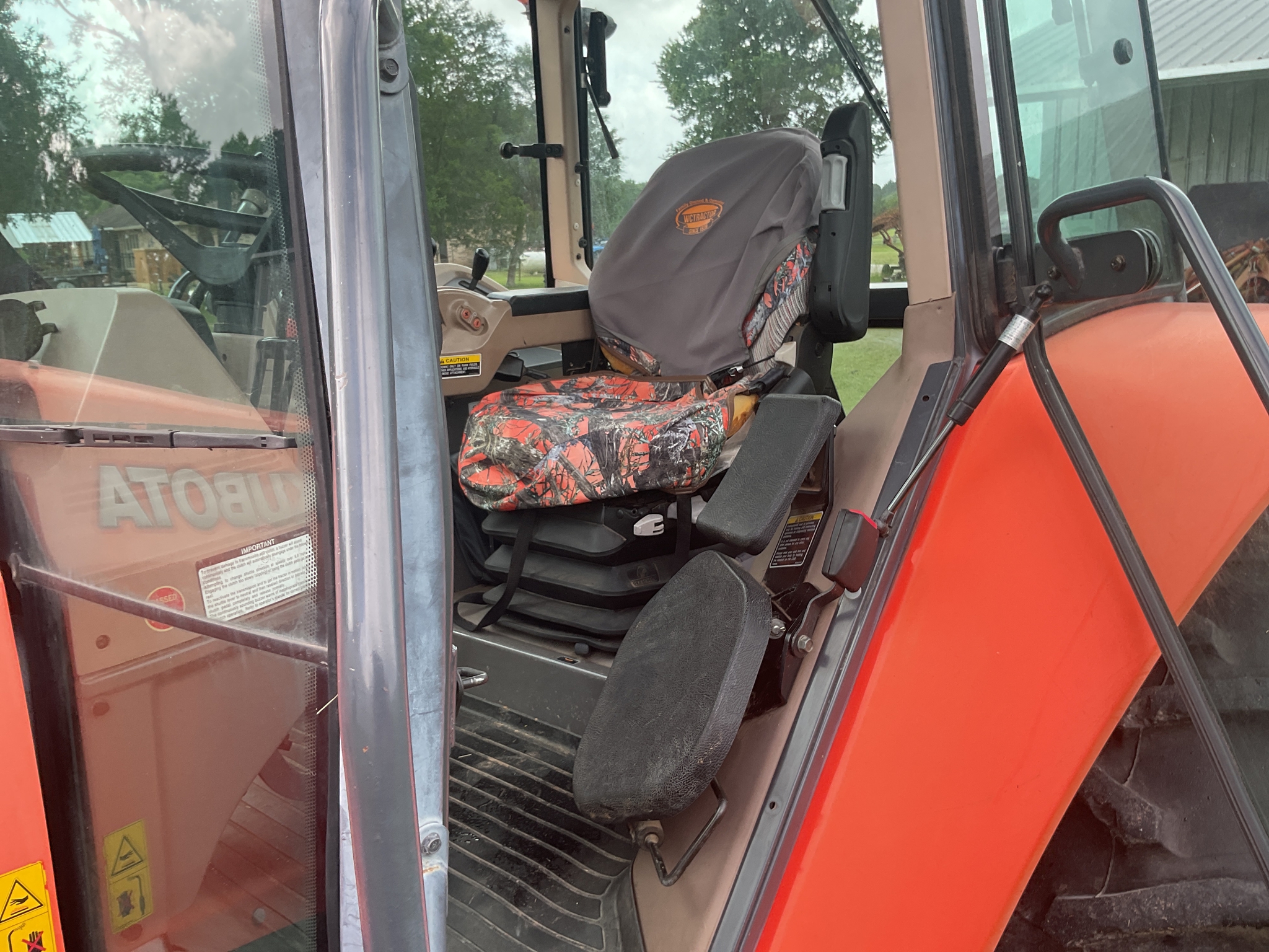 2010 Kubota M110 Image 11