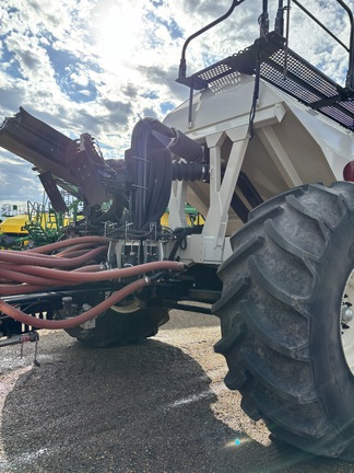 Used 2017 Bourgault 3320 XTC 76'12