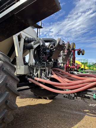 Used 2017 Bourgault 3320 XTC 76'12