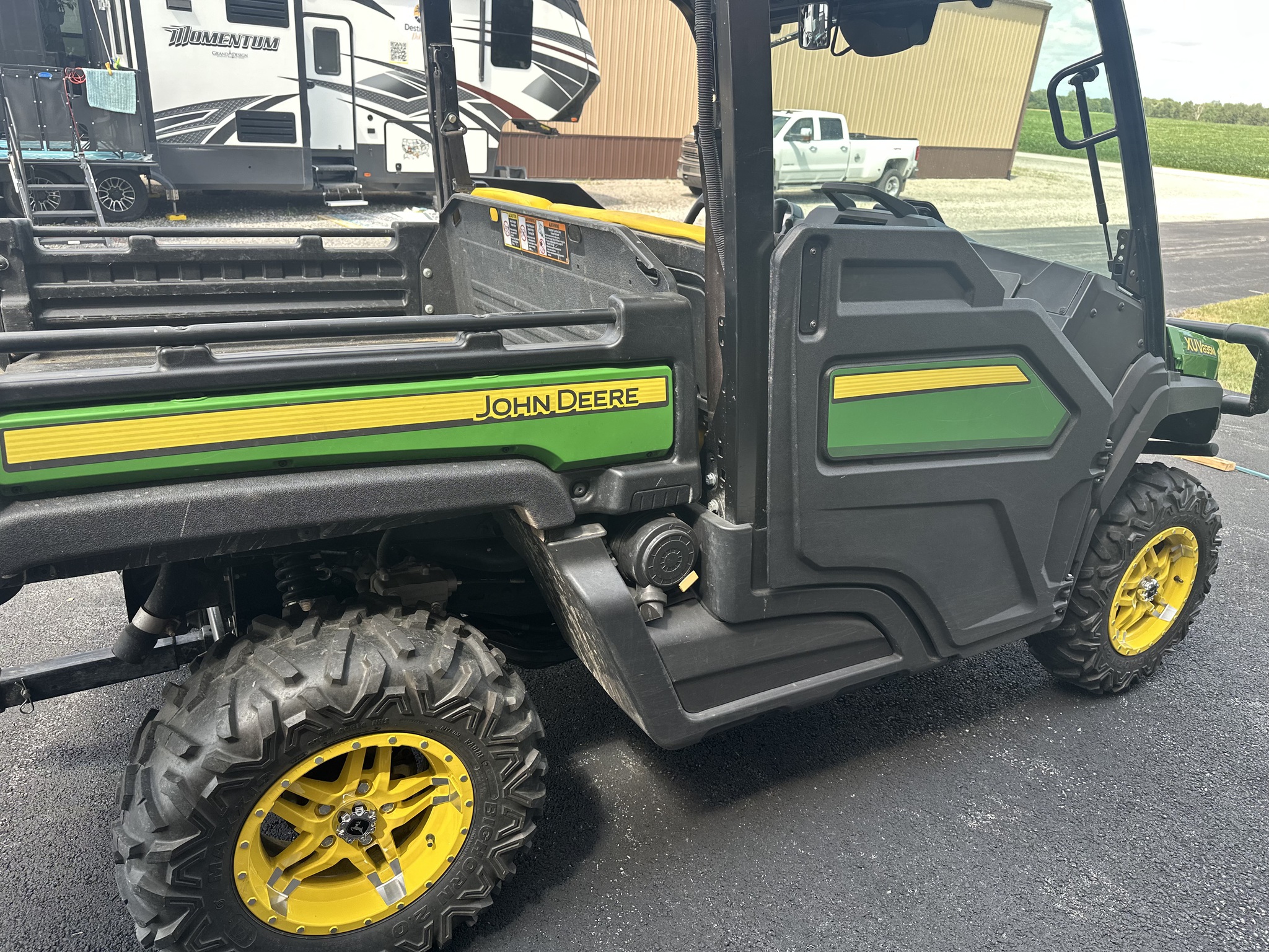 2020 John Deere XUV 835M Image 7