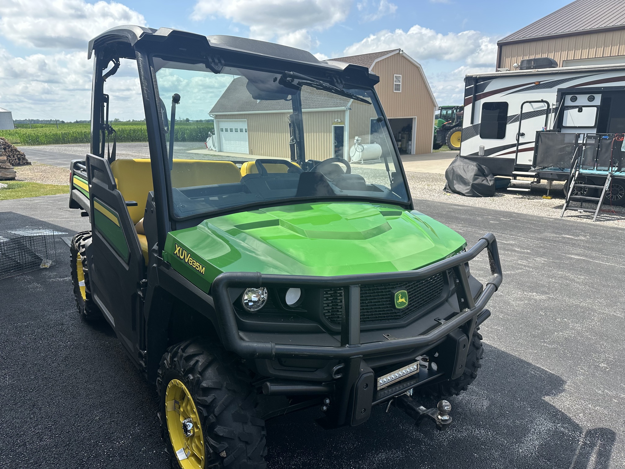 2020 John Deere XUV 835M Image 2