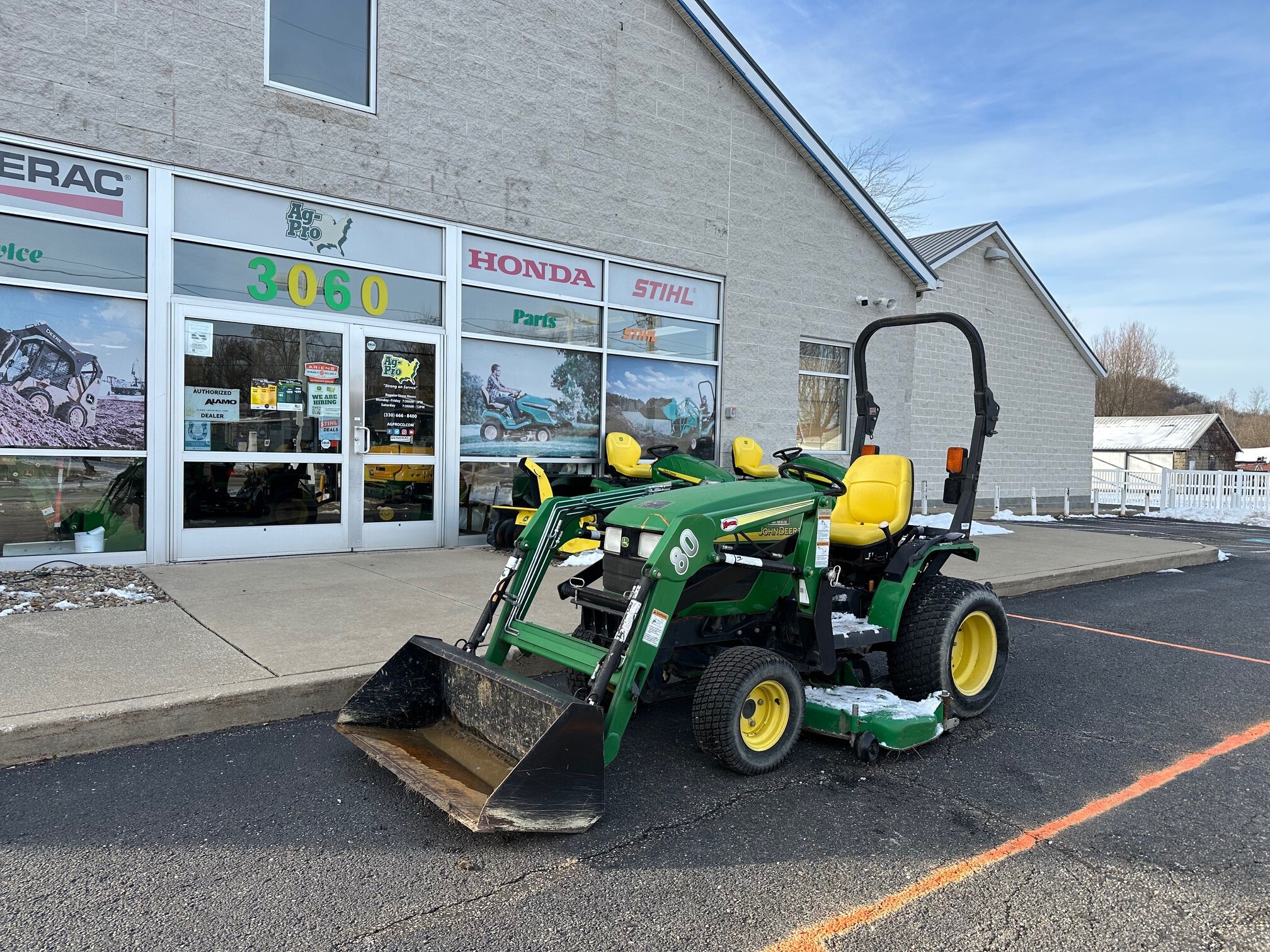 2004 John Deere 4010 Image 1