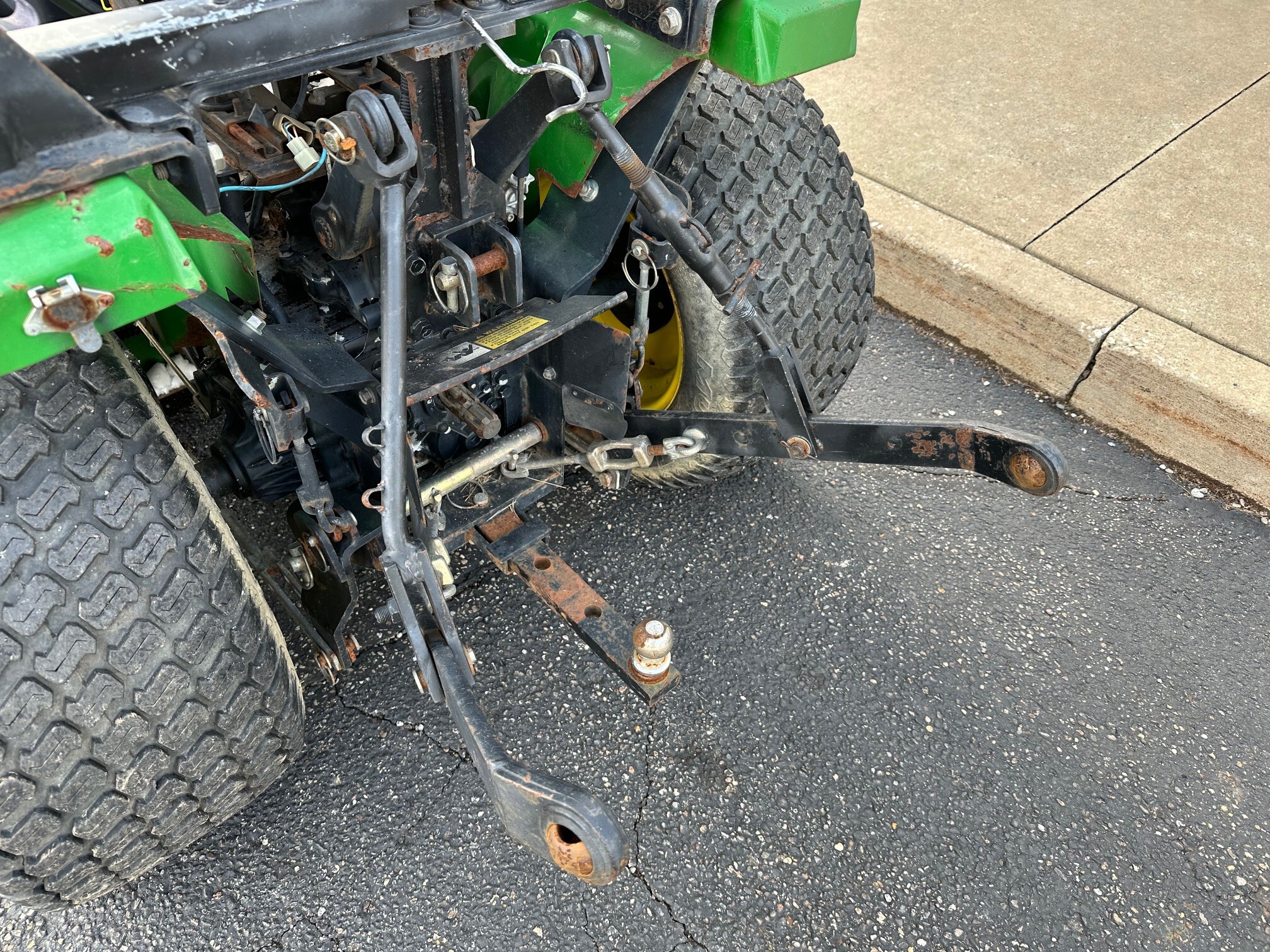 2004 John Deere 4010 Image 7