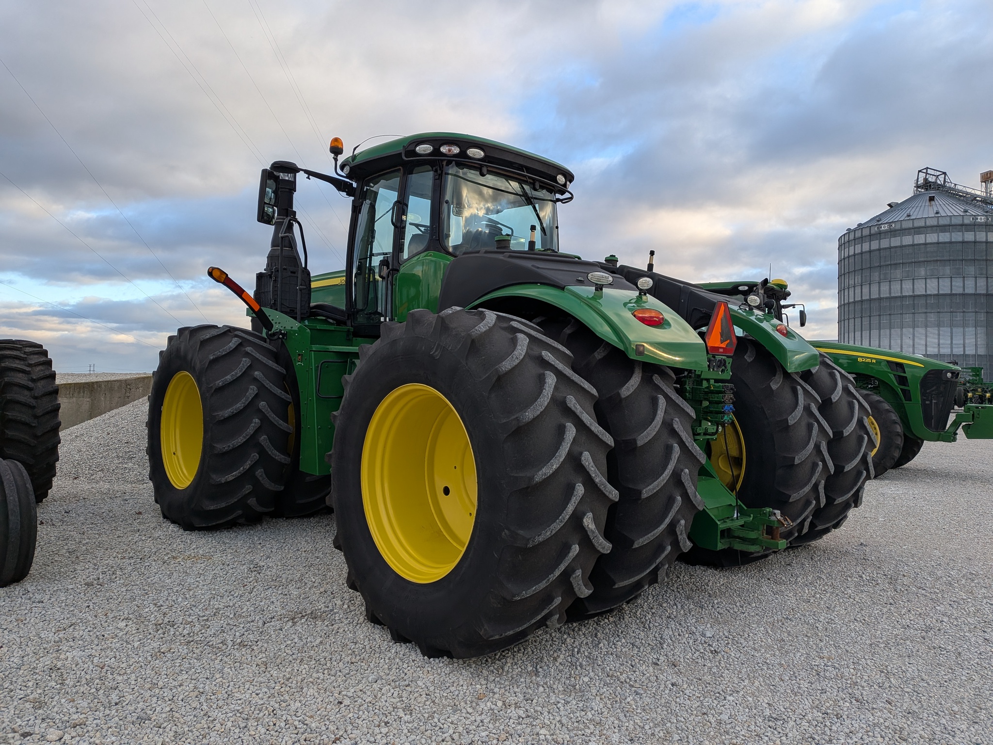  2017 John Deere 9470R at Heritage Tractor in Roanoke, IL