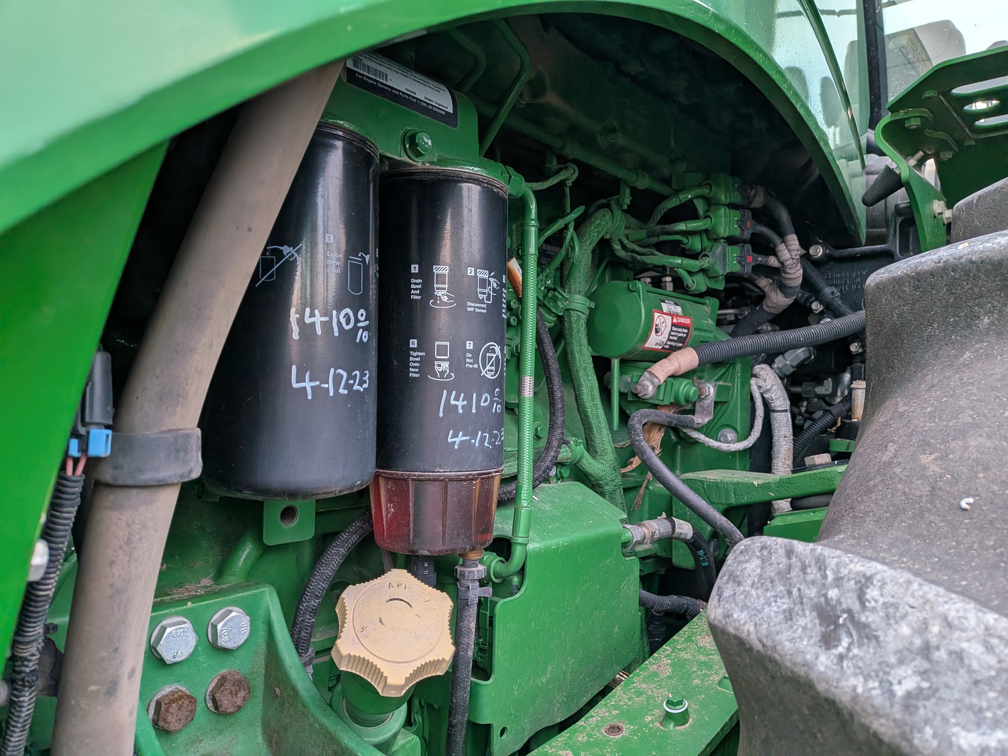  2017 John Deere 9470R at Heritage Tractor in Roanoke, IL