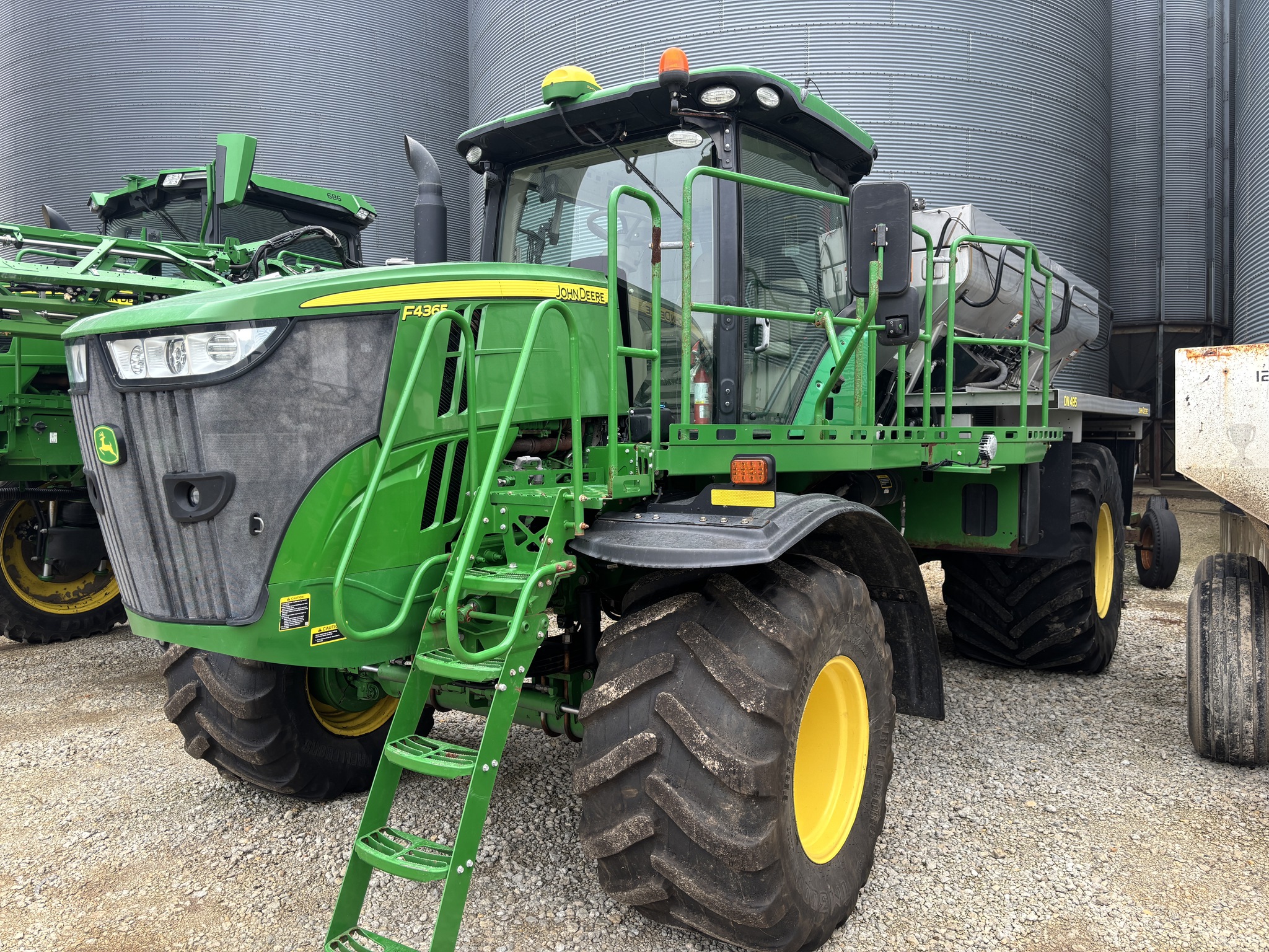 2019 John Deere F4365 Image 1