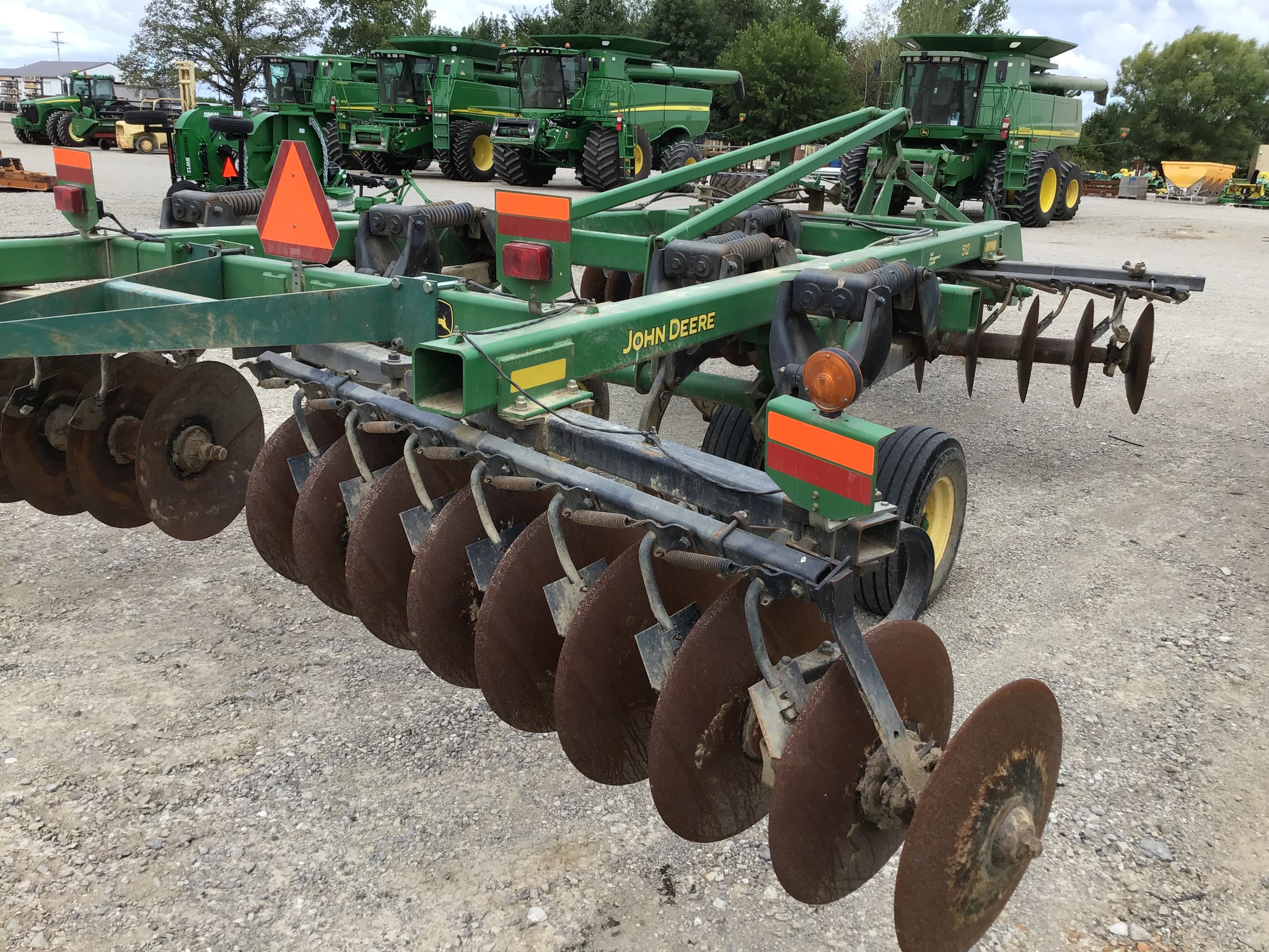 2008 John Deere 512 Image 2