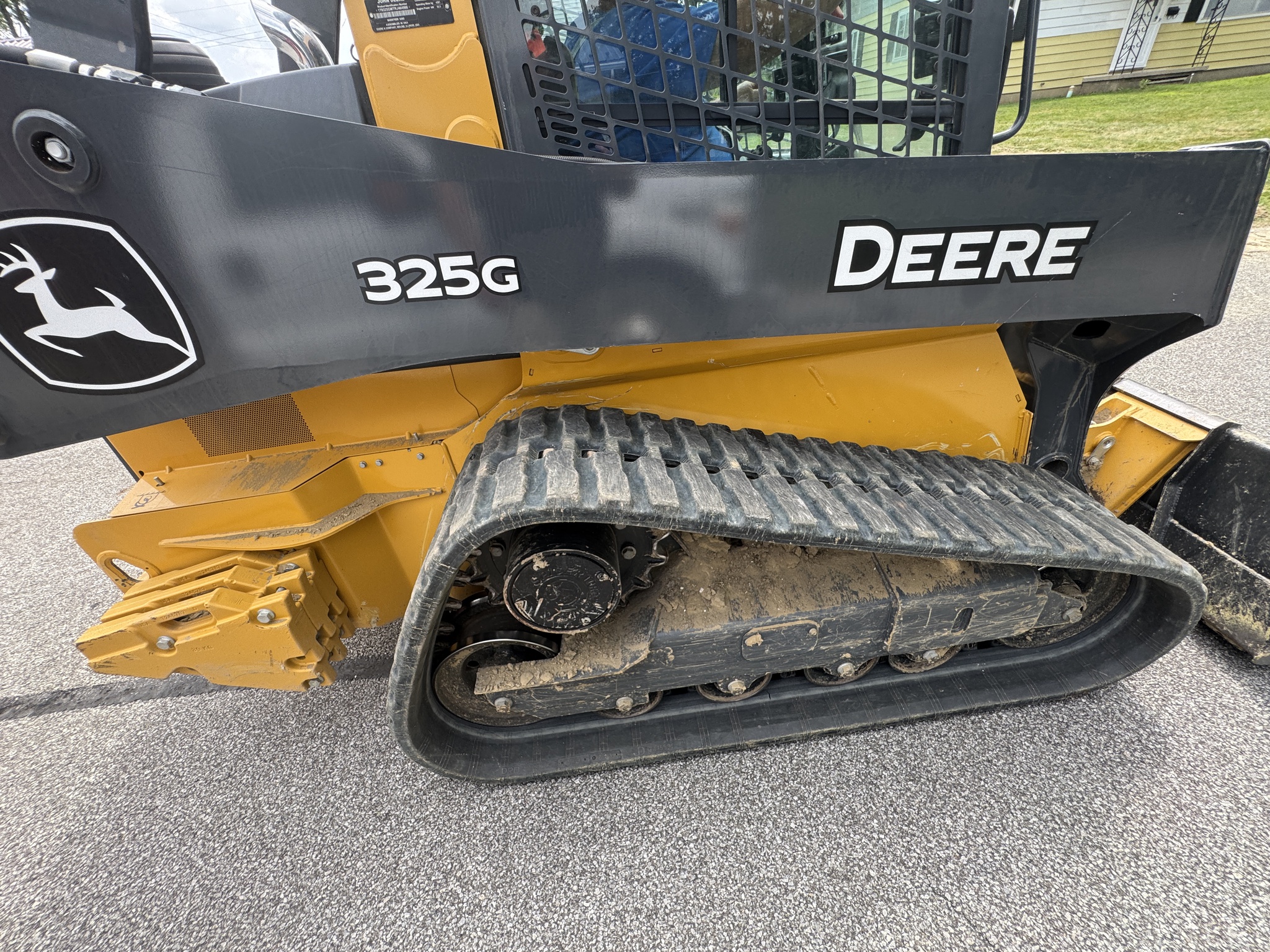 2024 John Deere 325G Image 9