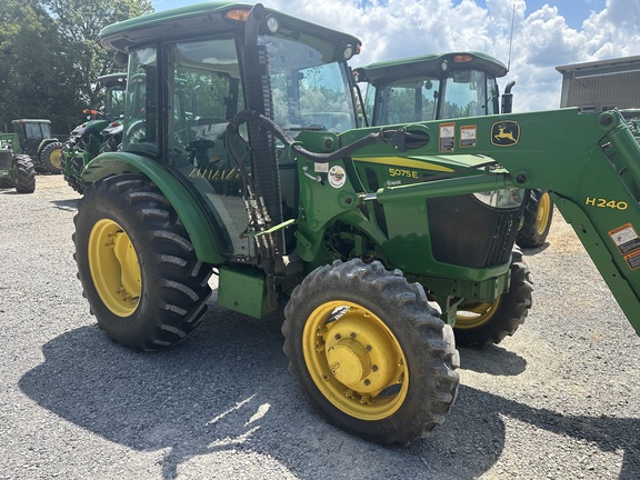 2016 John Deere 5075E Photo 8