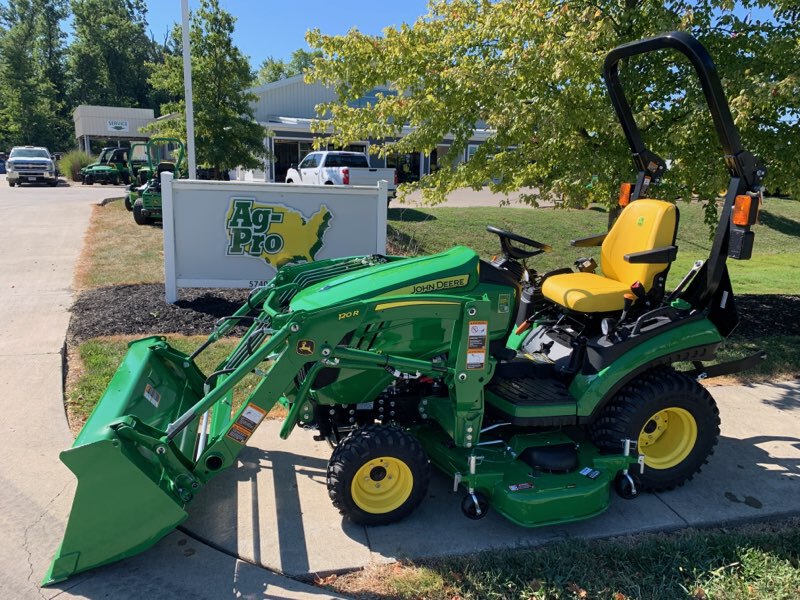 2025 John Deere 1025R Image 1