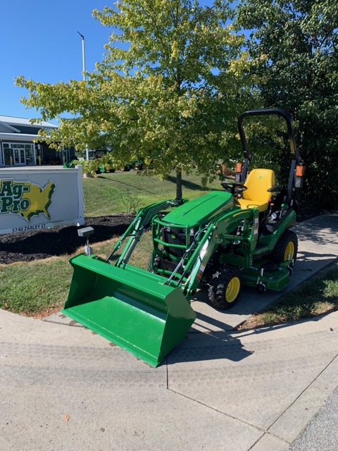2025 John Deere 1025R Image 4
