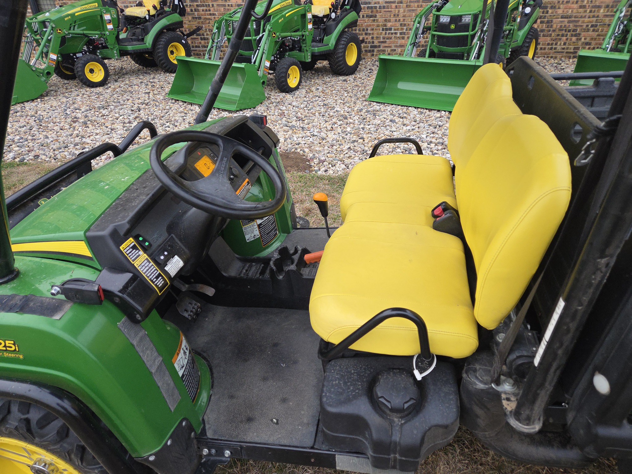  2015 John Deere XUV 825I GREEN at Heritage Tractor in Geneseo, IL