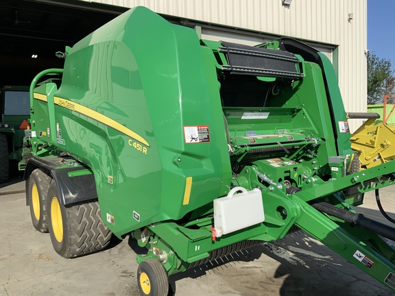 Used 2022 John Deere C451R Round Balers at Horizon Ag & Turf in Edmonton West, AB - Photo5