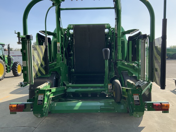 Used 2022 John Deere C451R Round Balers at Horizon Ag & Turf in Edmonton West, AB - Photo9
