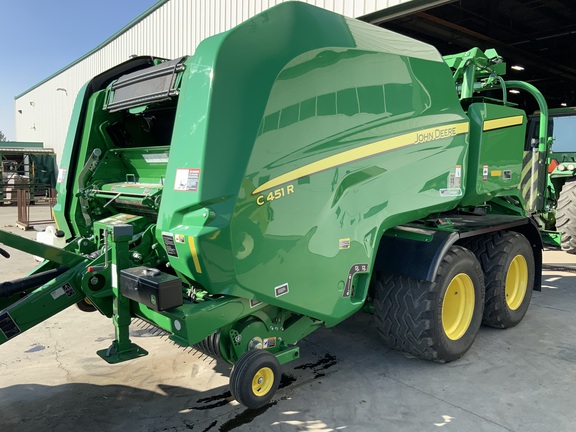 Used 2022 John Deere C451R Round Balers at Horizon Ag & Turf in Edmonton West, AB - Photo7