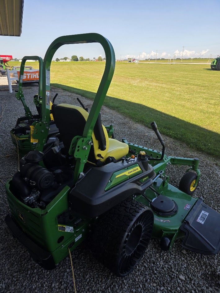 2023 John Deere Z950R Image 3
