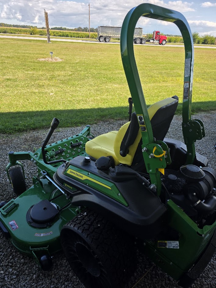 2023 John Deere Z950R Image 2