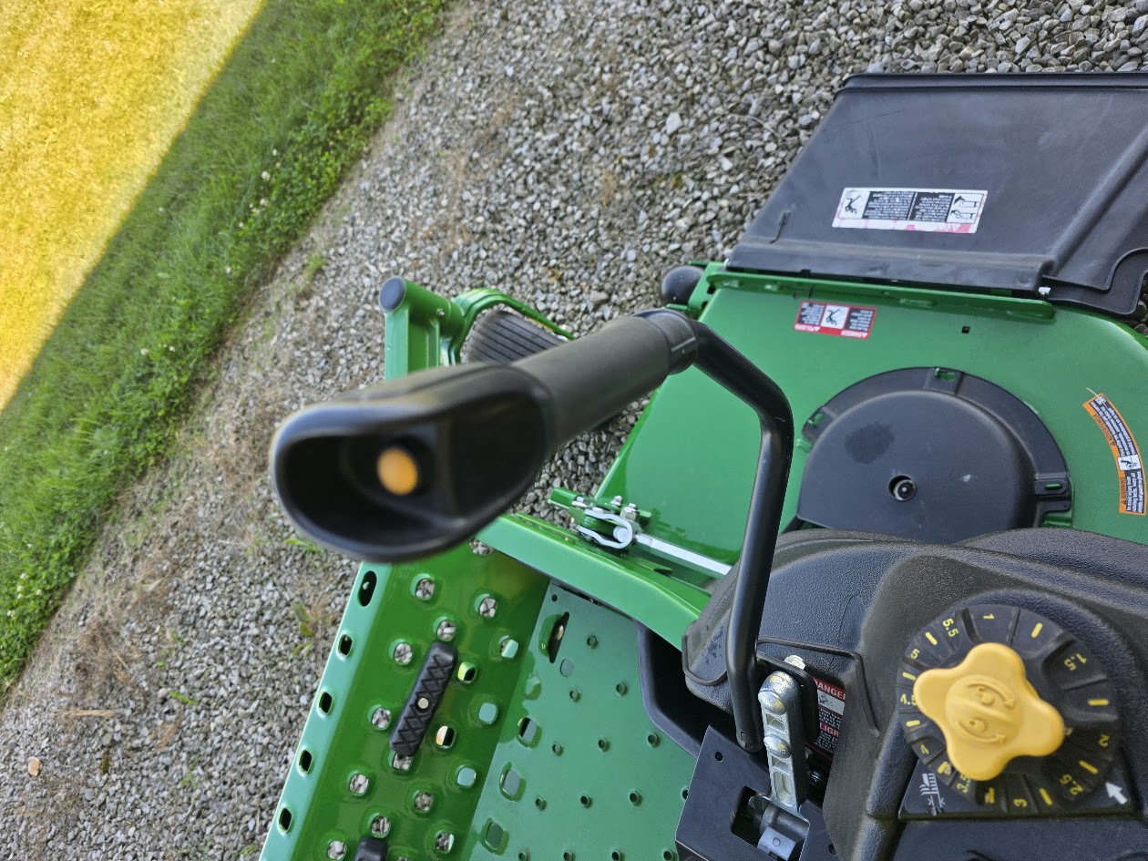 2023 John Deere Z950R Image 7
