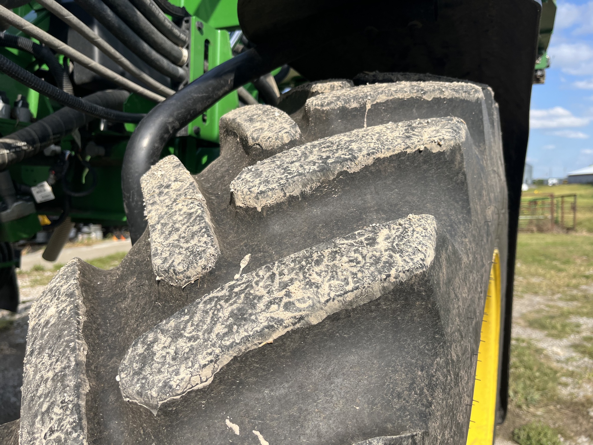  2024 John Deere 410R at Heritage Tractor in Seneca, KS