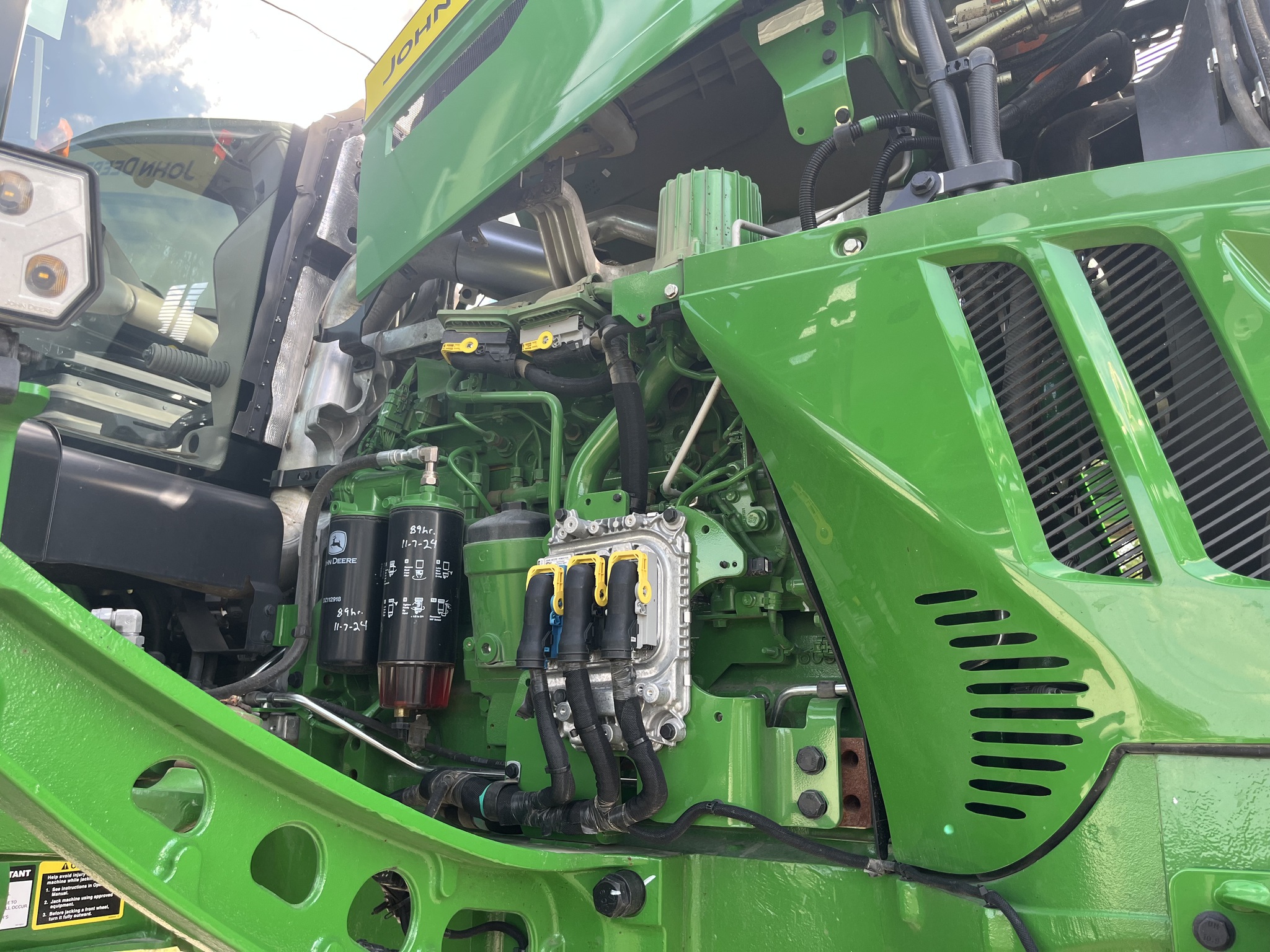  2024 John Deere 410R at Heritage Tractor in Seneca, KS
