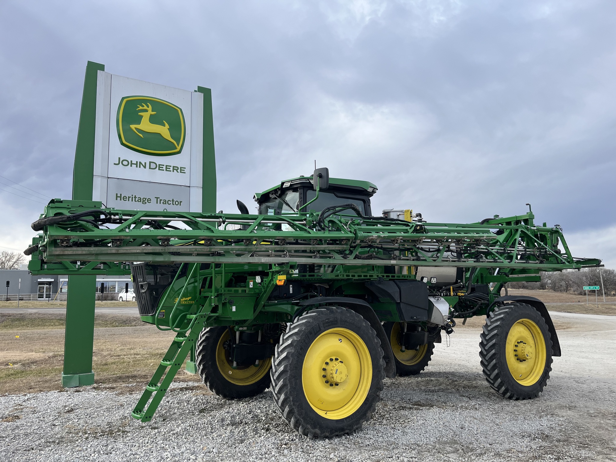  2024 John Deere 410R at Heritage Tractor in Seneca, KS
